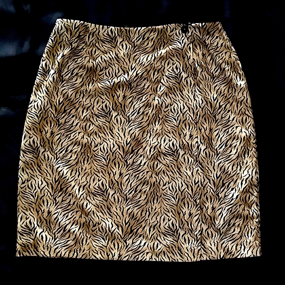VINTAGE Worthington Animal Print Wrap Skirt - Picture 1 of 16